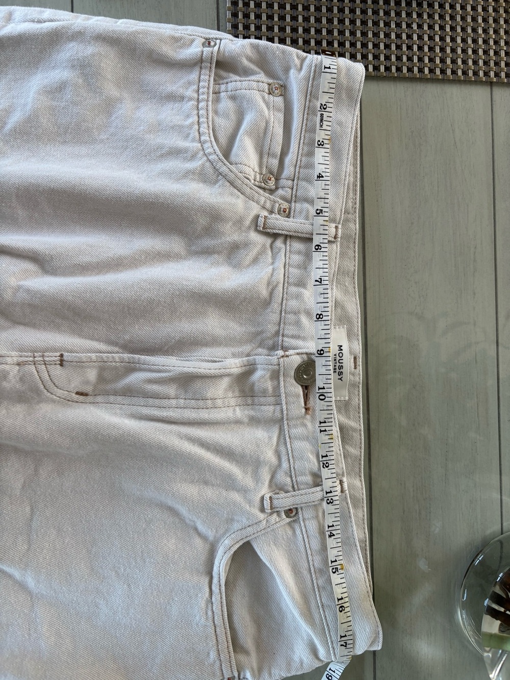 Moussy Women's Straight-Leg Jeans in Off-White - Picture 14 of 14